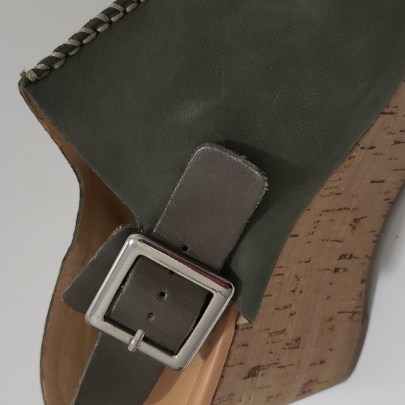 Womens Marc Fisher Suede Platform/Wedge Sandals - Picture 5 of 10